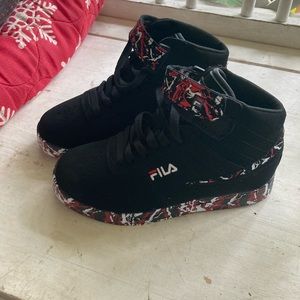 Fila boys sneakers Size 2 Black white and red.